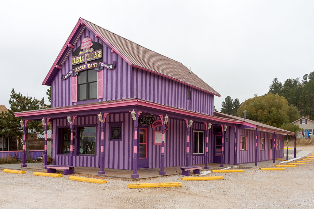 10-11 - 01.jpg - Purple Pie Place, Custer, SD